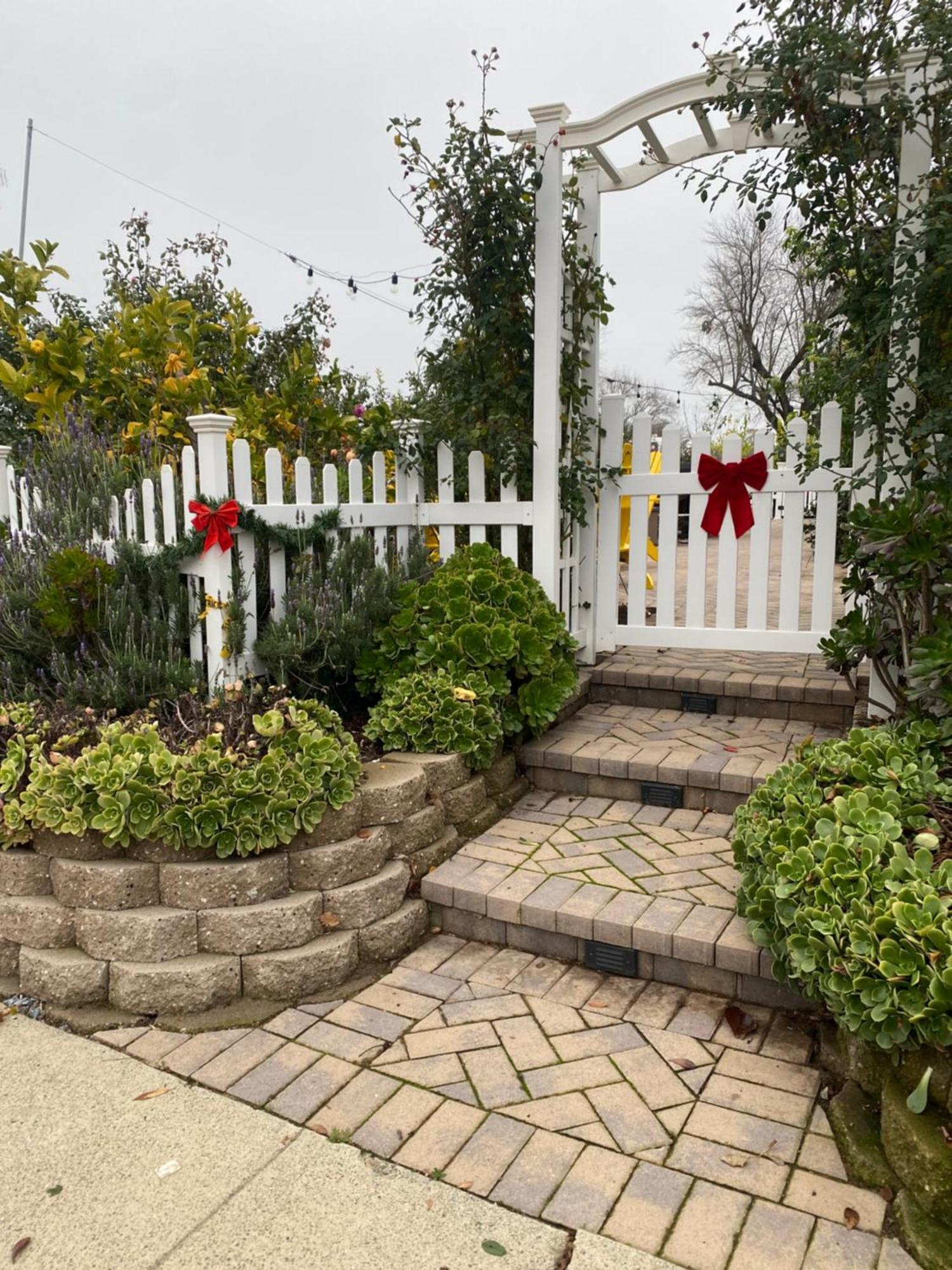 English Rose Garden Cottage Near Roseville, Ca سيترس هايتس المظهر الخارجي الصورة